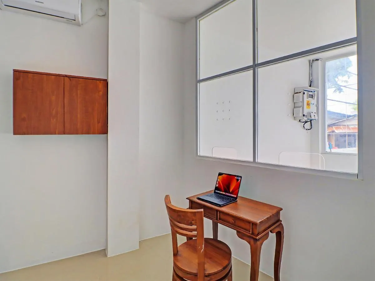 Capital O 92039 Runways House Hotel Tuban