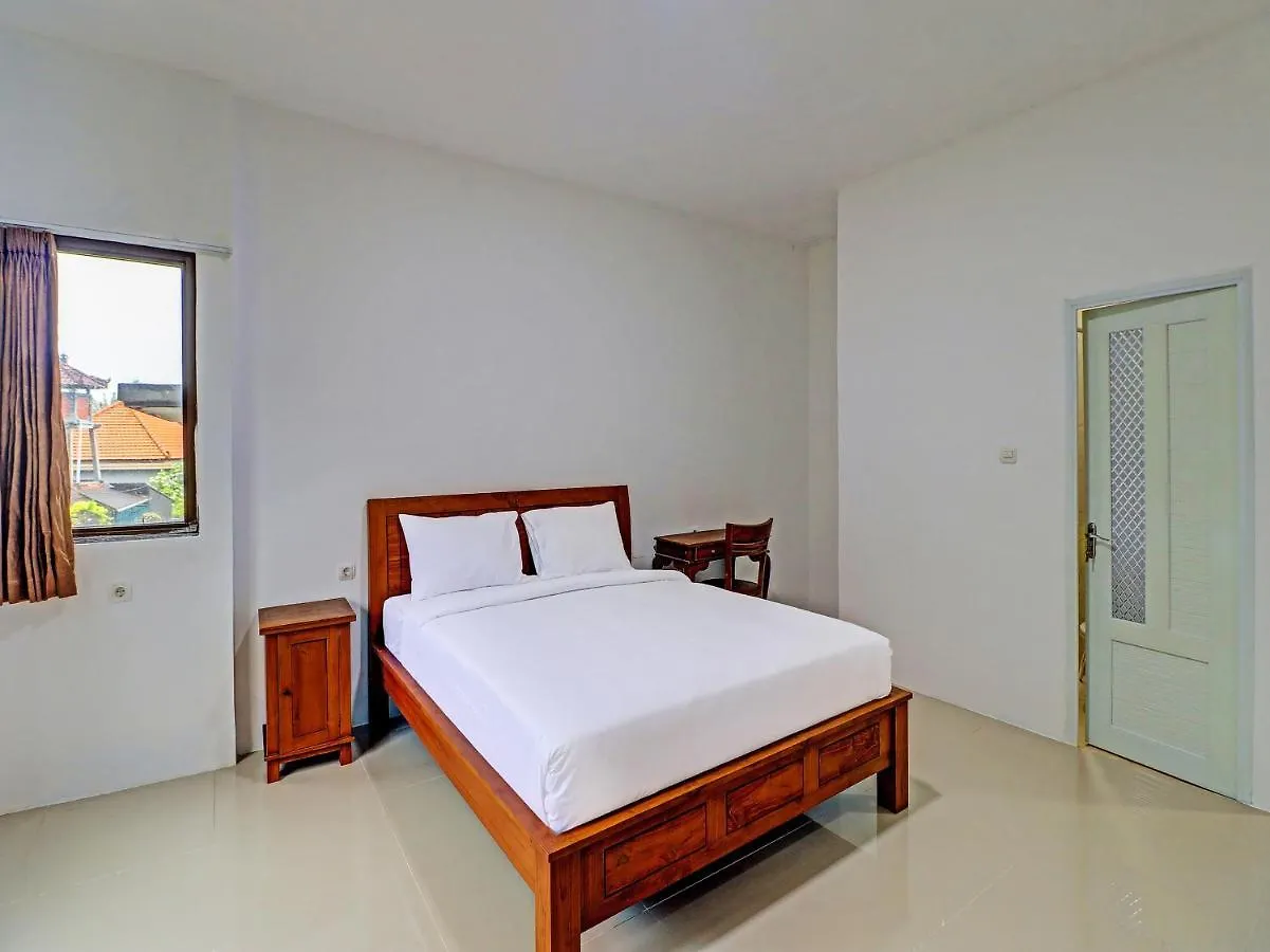 Capital O 92039 Runways House Hotel Tuban